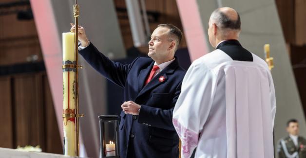 [VIDEO] Obchody 107 rocznicy Odzyskania Niepodległości z udziałem Prezydenta Karol Nawrockiego